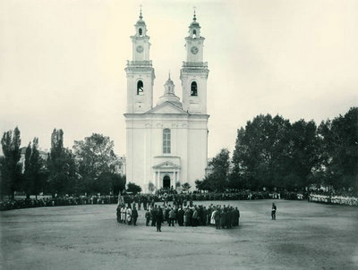 5.Молебен на корпусном плацу перед Никол.кафедр. собором. Фото 1910 г.